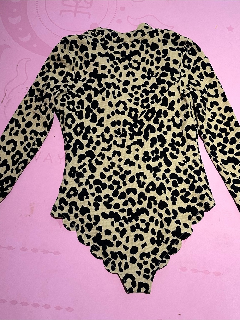 NEW WITH TAGS – Marysia North Sea Rashguard Swimsuit – Cheetah Print – Size L - Picture 9 of 13